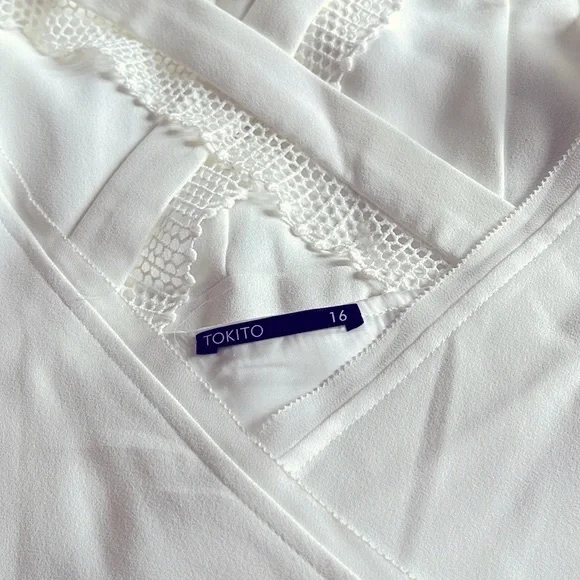 TOKITO Fabulous Jumpsuit in Ivory White colour. Mesh Lace Accents. Brand New - Picture 6 of 8